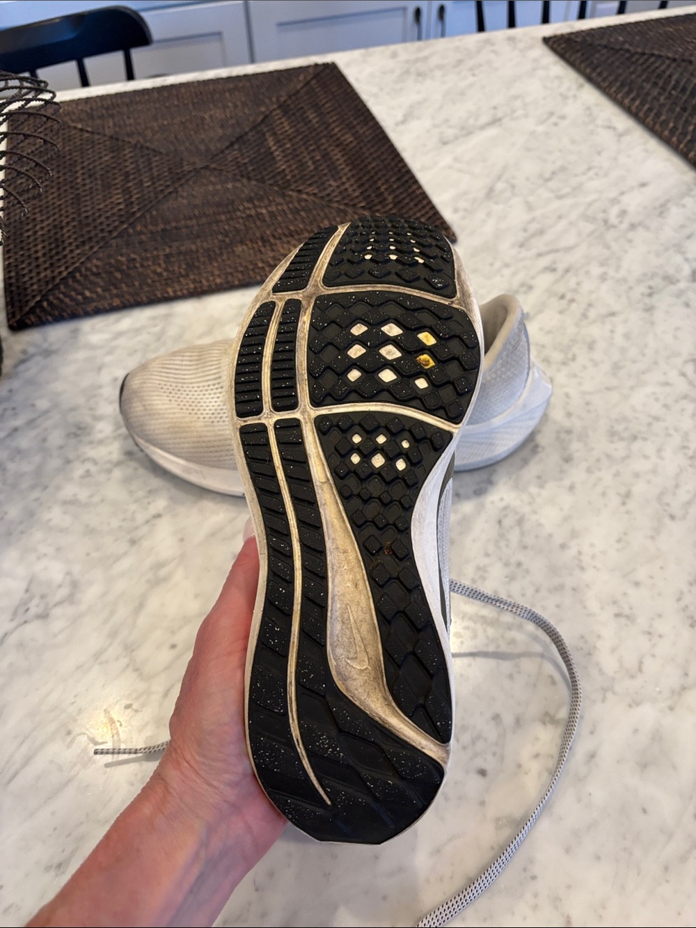 Nike Pegasus White and Black Running Sneakers.  Womens 7 - Picture 2 of 5